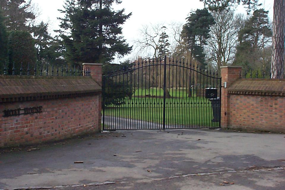 Bow topped steel gates